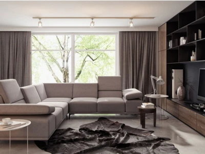 Sedací souprava MANCHESTER-MADROS díky specifickým profilům opěrných polštářů je lze zvednout do vyšší či nižší pozice 