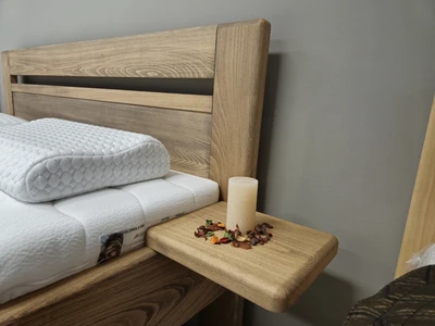 Toronto + závěsný noční stolek